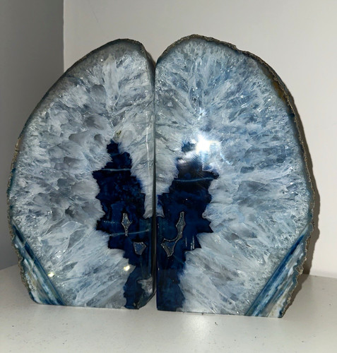 Polished blue white natural - &,