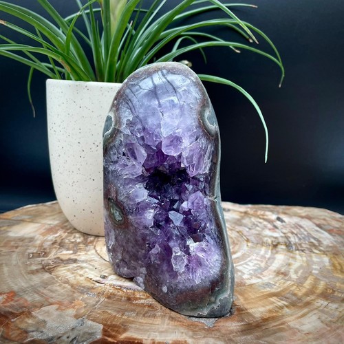 High grade uruguayan - uruguayan, amethyst