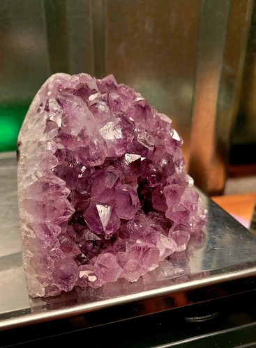 Amethyst cut base geode 750g - cut,