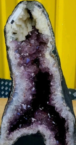Grade aaa amethyst - grade, geode